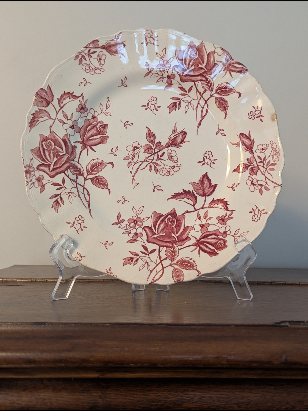 J&G Meakin "Tudor Roses" Red Transferware 10" Plate – English Staffordshire